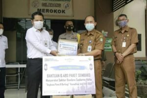 AP II Salurkan 6500 Paket Sembako ke Masyarakat Sekita Bandara Soetta