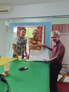 Zaini dan Arya Kembalikan Formulir Pendaftaran Balon Ketua PBSI Kabupaten Serang