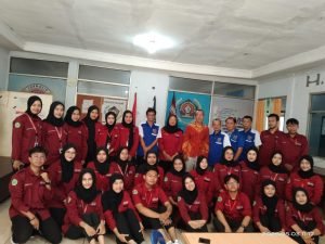 Hari Kebebasan Pers Sedunia, Sekretariat PWI Kota Tangerang Dikunjungi Puluhan Mahasiswa UNIS Tangerang