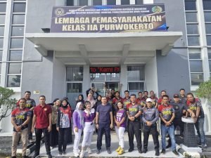 Jaga Kebugaran Fisik Pegawai, Lapas Purwokerto Laksanakan Senam Pagi Bersama