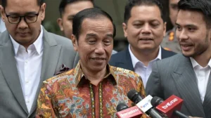 Jokowi Resmi Laporkan 5 Orang Ke Polda Metro Jaya Atas Tudingan Ijazah Palsu