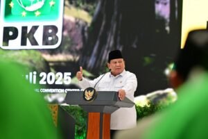 Presiden Prabowo Kecam “Serakahnomics”, Serukan Perlindungan atas Cabang Produksi Strategis