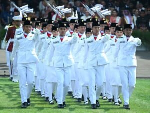 Paskibraka 2025 Bangga Kibarkan Merah Putih di Hadapan Presiden Prabowo