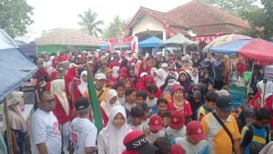 Warga Neglasari Tumpah Ruah Ikiti Jalan Sehat Semarak HUT ke-80 RI