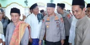 Sholat Jum’at Keliling, Kapolda Banten Sampaikan Pesan Kamtibmas dan Bahaya Judi Online