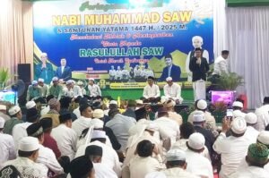 Masyarakat Hadiri Maulid Nabi Muhammad SAW di Masjid AR-Rahman Bani Hartoto Semanan