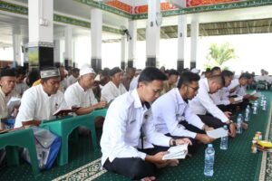 Ratusan Napi Lapas Cikarang Gelar Doa Bersama