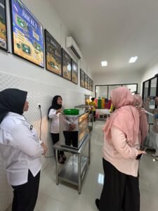 Puskesmas Sukasari Tangerang Lakukan Pembinaan dan Pengawasan Mutu Pelayanan Klinik Pratama dan Dapur Sehat di Lapas Perempuan Kelas IIA Tangerang