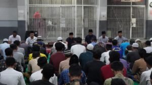 Yasinan Bersama Warga Binaan Blok T5, Lapas Kelas IIA Purwokerto Tingkatkan Keimanan dan Kebersamaan