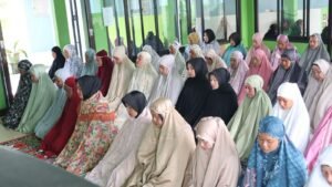 Siraman Rohani dan Sholat Zuhur Berjamaah Bersama Kanwil Ditjenpas Banten di Lapas Perempuan Tangerang