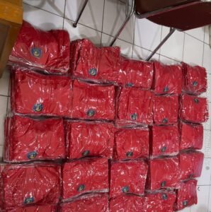 Petugas Lapas Perempuan Tangerang Salurkan Pakaian “DIS” kepada Warga Binaan