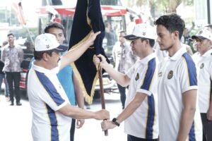 Menteri Imigrasi dan Pemasyarakatan Melepas Kontingen Kemenimipas ke PORNAS XVII KORPRI