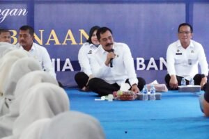 Makan Siang Bersama Warga Binaan, Menteri Agus Sampaikan Harapan untuk Bangkit