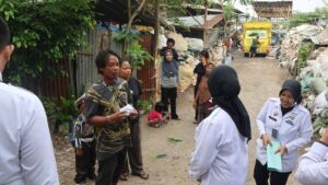 Wujud Nyata Pengabdian: Lapas Perempuan Tangerang Salurkan Bantuan ke Masyarakat TPA Rawa Kucing