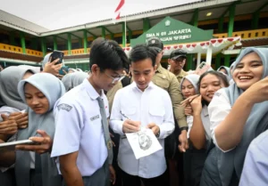 Kunjungi SMAN 69, Wapres Tekankan Peran MBG dalam Mendorong Prestasi Pelajar Kepulauan Seribu