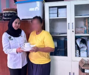 Pembagian Alat Mandi dan Perlengkapan Makan Minum untuk WBP Lapas Perempuan Kelas IIA Tangerang