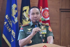 Panglima TNI Berikan Kuliah Umum kepada 111 Pasis Sesko TNI dan Resmikan Lapangan Olahraga Sesko TNI