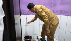 Bupati Tinjau Ponpes Darussalam Jeunjing Penerima Bantuan Program Sanitren