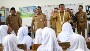 Bupati Tangerang Resmikan Revitalisasi SDN Kedung Dalem 1 & 2, Dirangkaian Dengan Peluncurkan Program “Bang Pendi” dan Uji Coba Angkutan Sekolah Gratis