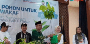 Hadiri Penanaman Bibit Pohon, Ketua TP PKK Lebak Ajak Masyarakat untuk Lebih Peduli Lingkungan