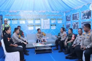 Kapolres Metro Tangerang Kota Pimpin Pengecekan Pos Pam dan Pos Yan Ops Lilin Jaya 2025