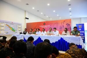 Pemerintah Atur Pemanfaatan Kayu Gelondongan untuk Rehabilitasi Pascabencana