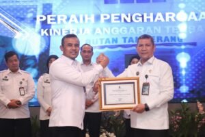 Penghargaan Rutan Kelas I Tangerang dalam rapat koordinasi Pengendalian Capaian Semester II dan Refleksi Akhir Tahun 2025