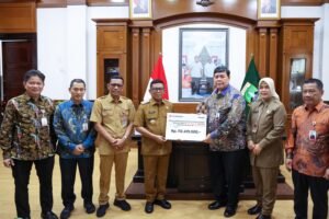 Bank Banten Salurakan Donasi Rp 112,4 Juta untuk Korban Banjir Sumatera