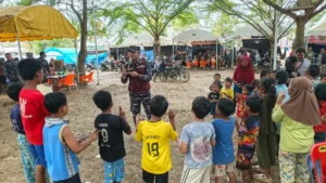 TNI Laksanakan Trauma Healing Bagi Warga Terdampak Banjir di Aceh Tamiang