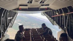 TNI Kembali Kirim Bantuan Dengan Metode Airdrop untuk Warga Terisolasi Akibat Banjir di Aceh Tamiang