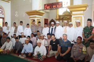 Kapolres Metro Tangerang Kota Gelar Jumat Curhat di Karawaci, Ajak Warga Jaga Keamanan Lingkungan