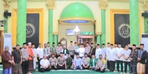 Jumat Curhat di Neglasari, Wakapolres Metro Tangerang Kota Serap Aspirasi Warga dan Ajak Jaga Kamtibmas