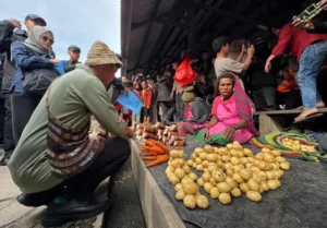 Tinjau Pasar Potikelek Wamena, Wapres Dukung Peran Mama-Mama Penopang Ekonomi Keluarga