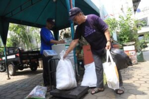DLH Kota Tangerang Targetkan Bank Sampah di Seluruh RW Tahun 2026