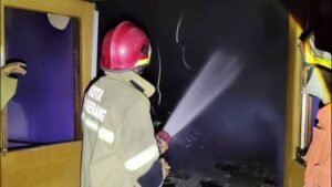 BPBD Kota Tangerang Gerak Cepat Tangani Kebakaran Pabrik PT HSC di Jatiuwung