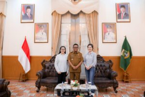 Terima Kunjungan Legenda Tenis Meja, Gubernur Andra Soni Bahas Kesejahteraan Atlet hingga Kesiapan Tuan Rumah PON