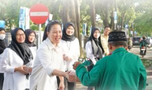 Imigrasi Tangerang Berbagi Takjil, Wujud Kepedulian di Bulan Penuh Berkah