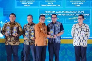 Pemkot Tangsel Raih 2 Penghargaan Digitalisasi Keuangan Daerah Terbaik dari BI