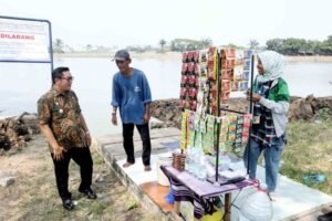 Wakil Walikota Tinjau Pembangunan Turap Situ Bulakan